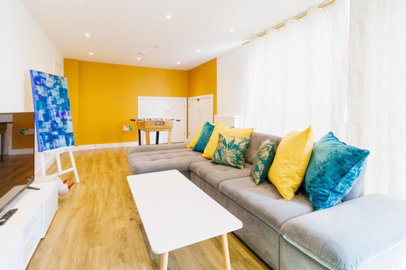 City Centre, Sleeps 7, Stunning Views & Parking, Interconnected Rooms Long Stay Work Contractor Leisure, Diamond Penthouse Cambridge  Ngoại thất bức ảnh
